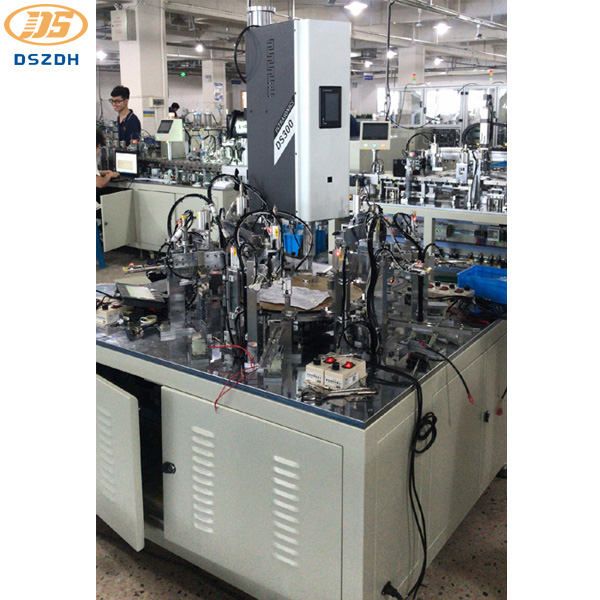 Features of Automatic Ultrasonic Riveting Machine